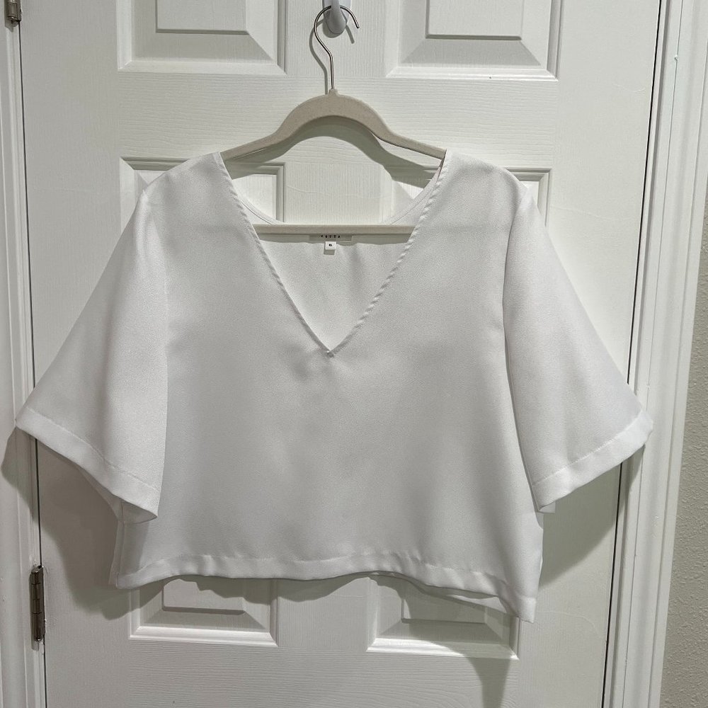 EUC Vetta The Cropped Blouse, white size XL